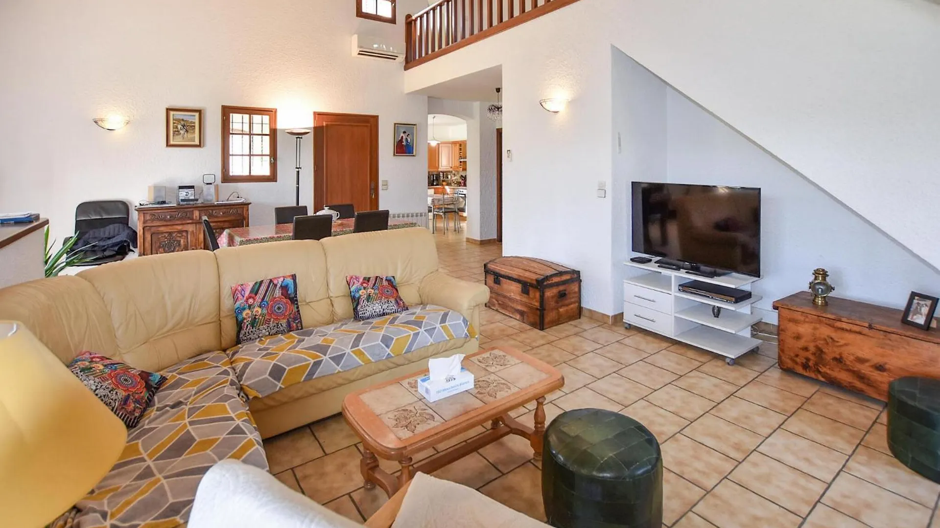 Stunning Home In Loriol-Du-Comtat With Wifi 0*,  France